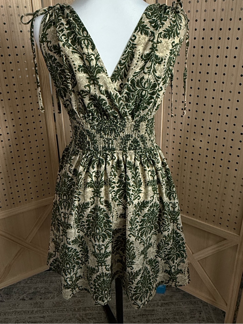 Cupshe Green and Cream Tie-Shoulder Smocked Mini Dress - Picture 3 of 4